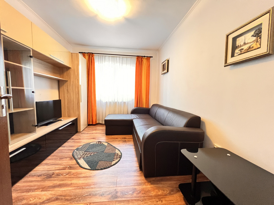 Închiriere apartament 3 camere – Tractorul, Str. Argintului, lângă Penny