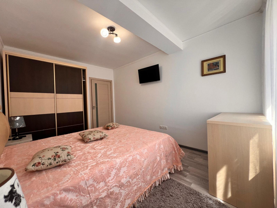 Apartament 2 camere decomandate de închiriat – Coresi / Tractorul
