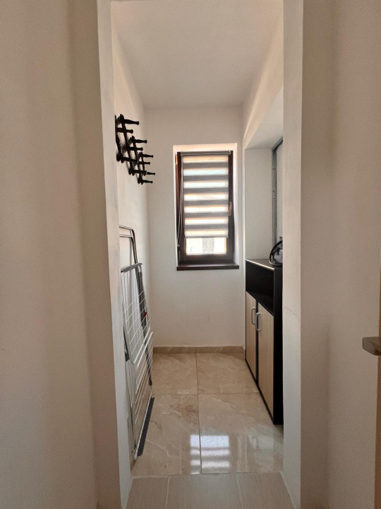 Apartament 2 camere decomandate de închiriat – Coresi / Tractorul